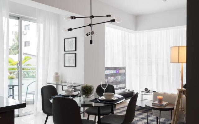 Upscale 1Br Near Blue Mall Rooftop Yellowkey