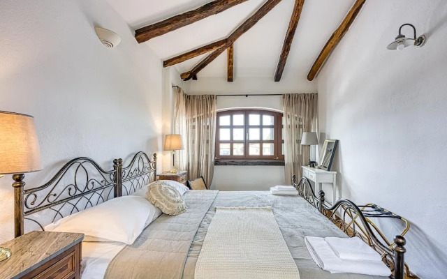 Vila Aryana With Pool