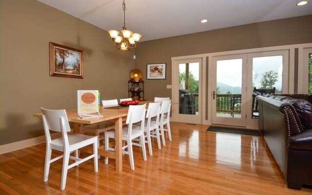 Serenity Summit 5 Bedroom Townhome