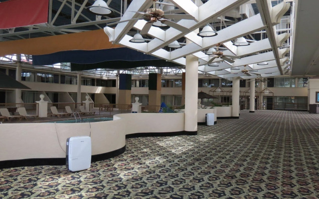 Days Inn by Wyndham Montgomery Near AUM