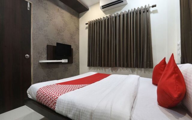 OYO 12205 Vishnupriya Regency