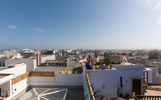 Riad  Emotion
