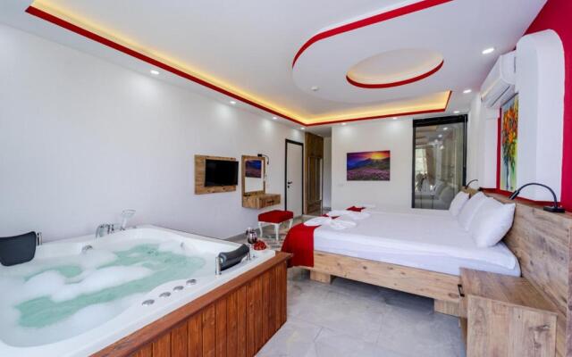 Luxury Villa With Jacuzzi in Kas