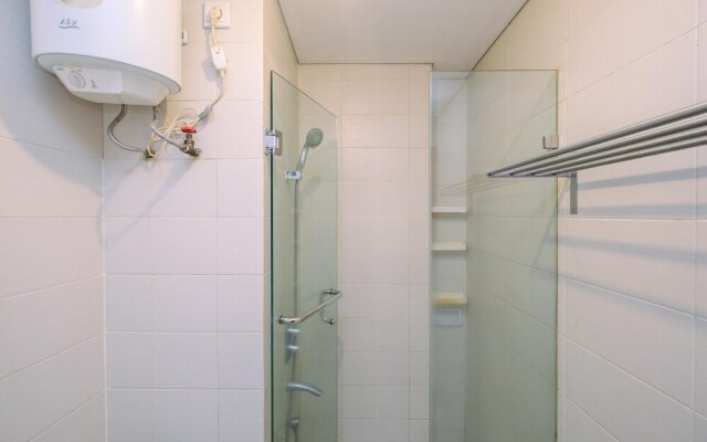 Elegant And Comfy 1Br Apartment At Woodland Park Residence