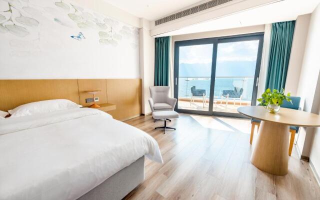 Yushi Beach Hostel