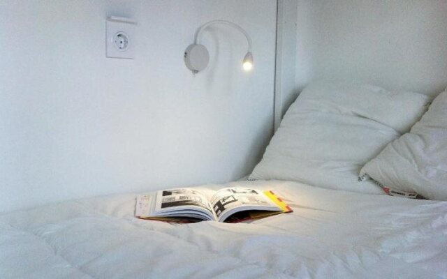 APT Slow City Hostel