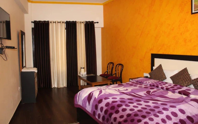 Hotel Himadri
