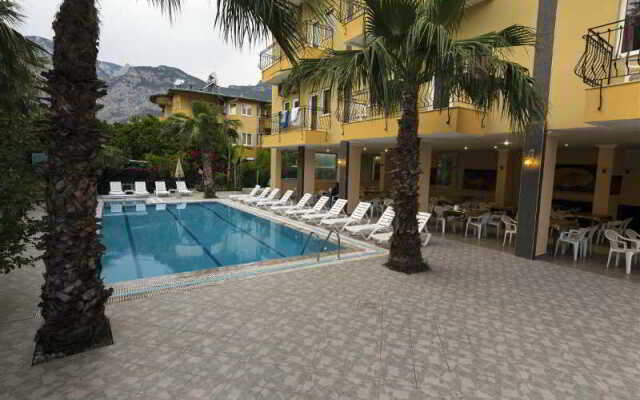 Grand Pam Hotel