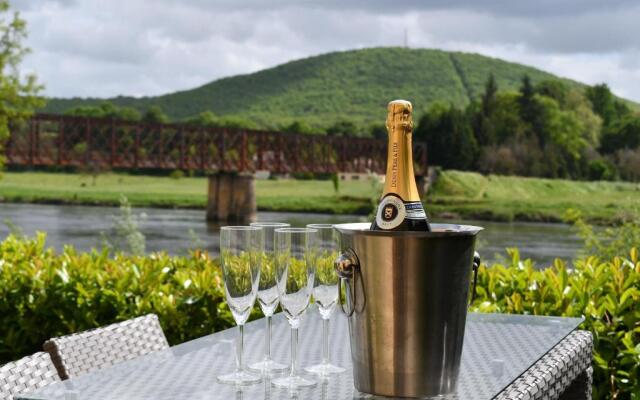 Moon River Grande Maison