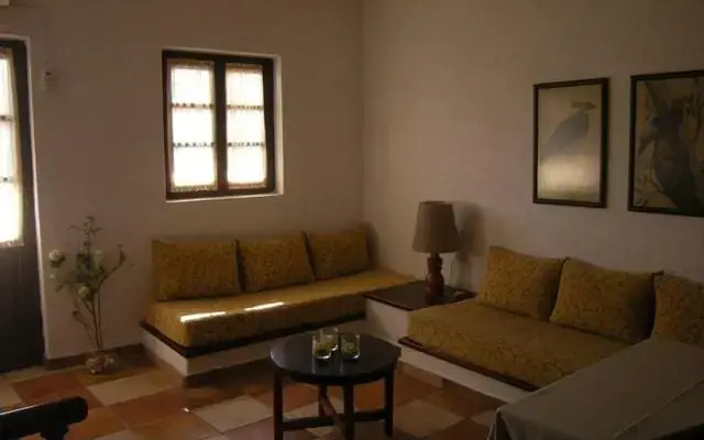 Diana Hotel Apartments