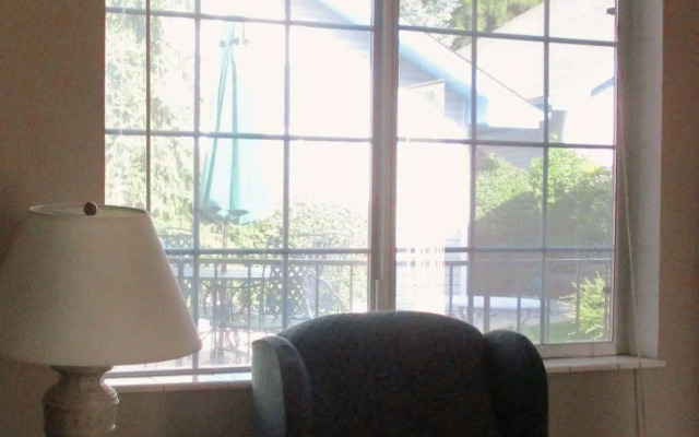 Turning Leaf Furnished Townhomes