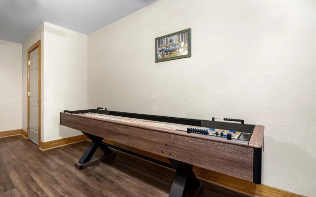 Poplar Point Condo Unit 12A - Two Bedroom Condo