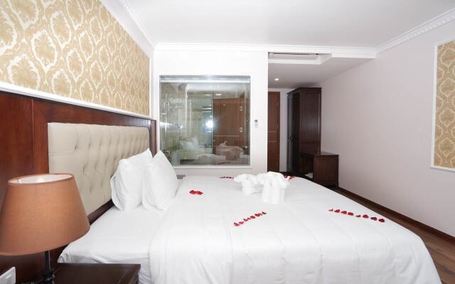 SeaStar Hotel Ha Long