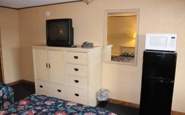 Hometown Inn Fort Wayne