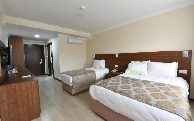 Asal Hotel