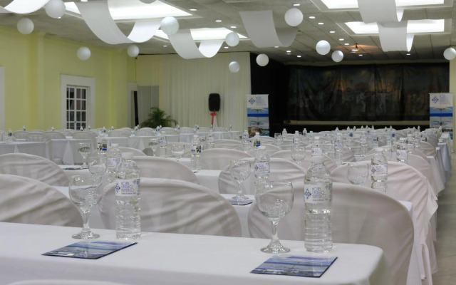 Hotel Castillo Huatulco & Beach Club