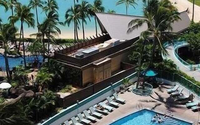 Spacious One Bedroom Harbor View Condos at Ilikai Marina With Private Balcony