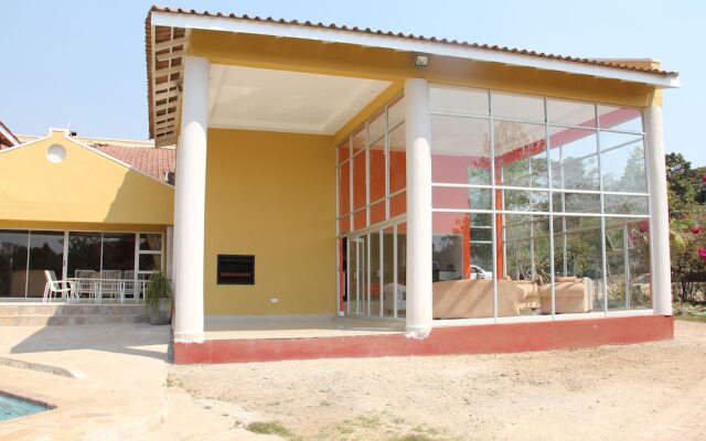 Borrowdale Ground Floor with Poolview