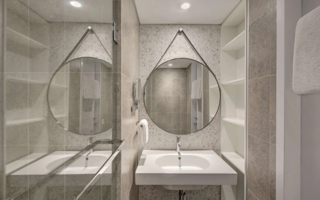 Adina Apartment  Bondi Beach Sydney