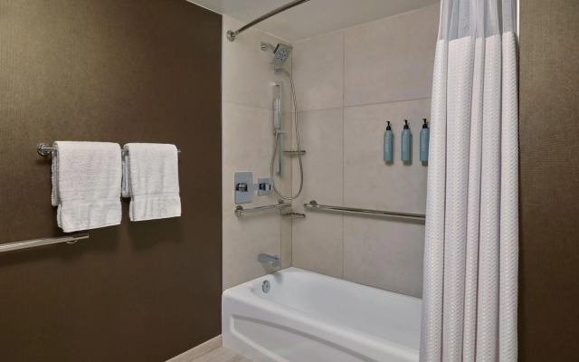 Courtyard by Marriott Pasadena/Old Town