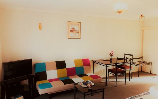 Ashleigh Court Motel