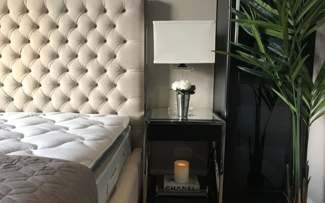 Sakkson House Boutique Rooms & Suites
