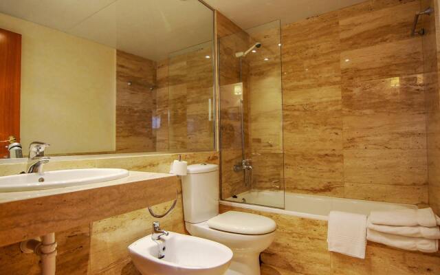Apartamentos S'abanell Central Park
