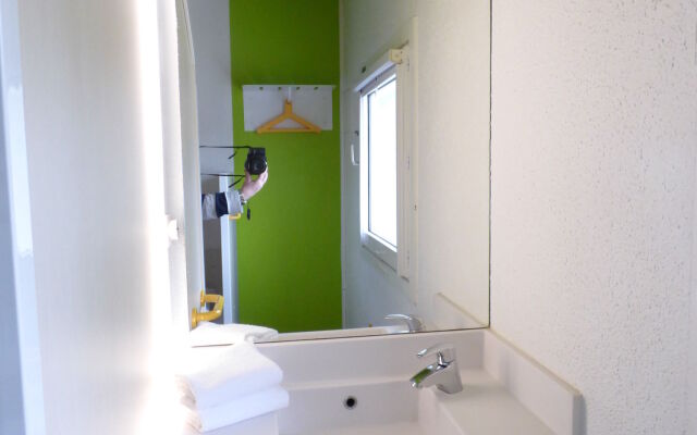 hotelF1 Salon de Provence