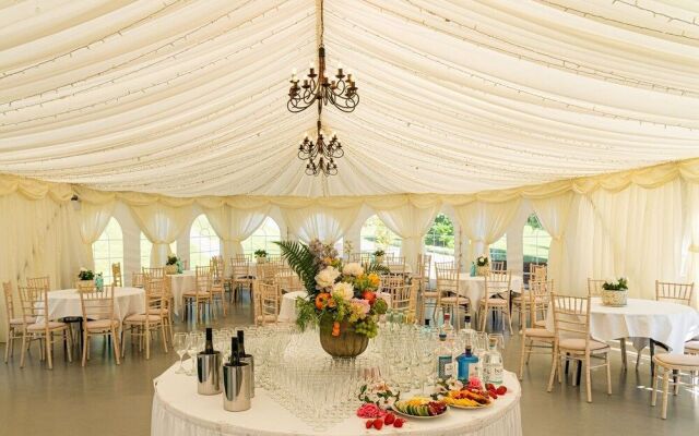 Fernhill House Hotel & Gardens