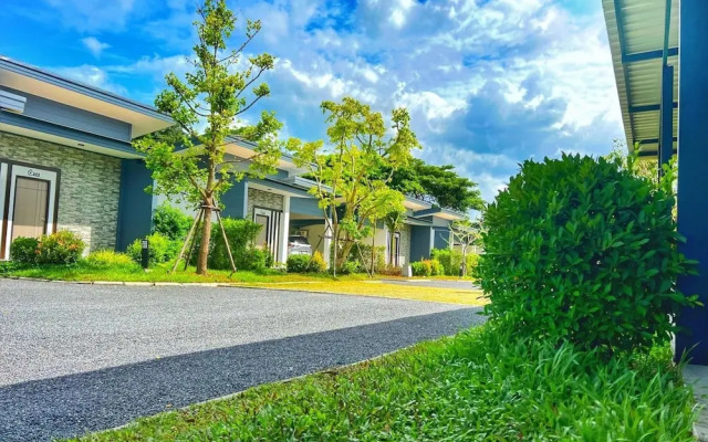 Blue Moon Boutique Resort