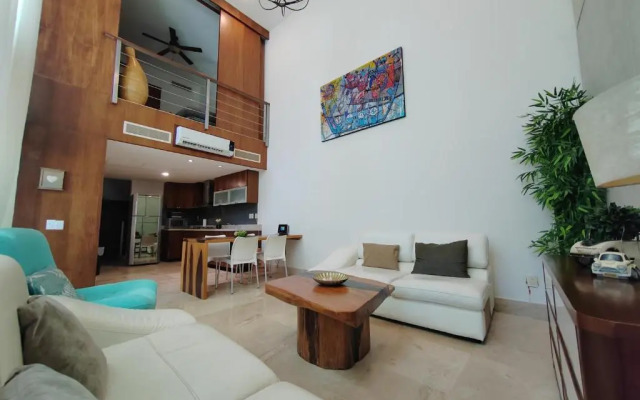 Luxurious & Central Condo In Playa Steps From The Beach