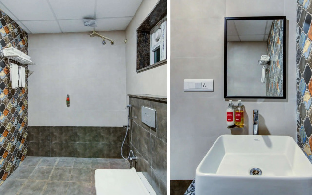 Oyo Townhouse 294 Near Artemis hospital