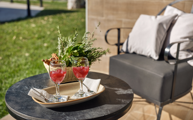 Cavo Orient Beach Hotel