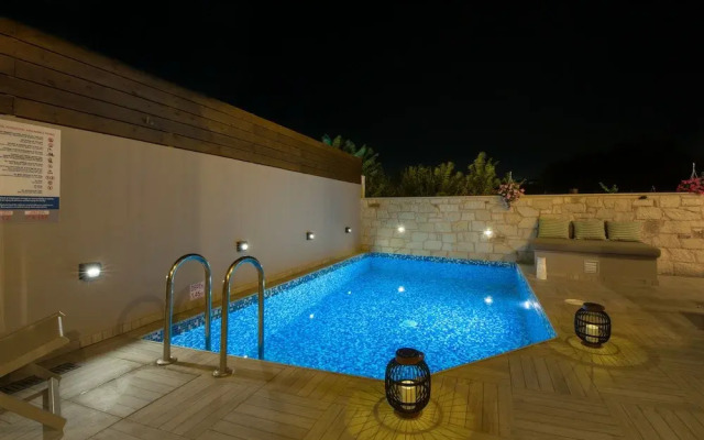 Villa Sirocos, Private eco pool, near the beach