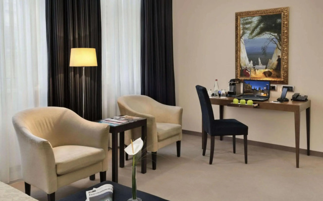 Metropolitan Hotel by Flemings