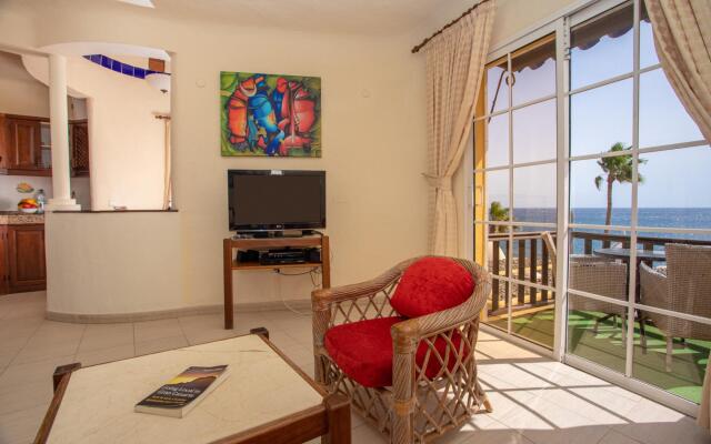 Altamar 53 balcony sea views By CanariasGetaway