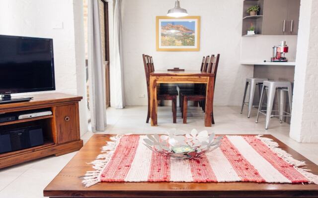 Nicholli, Bay Parklands, Unit 21/2 Gowrie Avenue