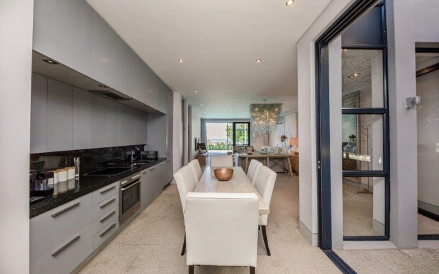 Loader Villa