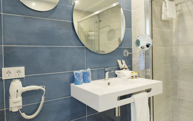 Parque Nereida Suites Hotel