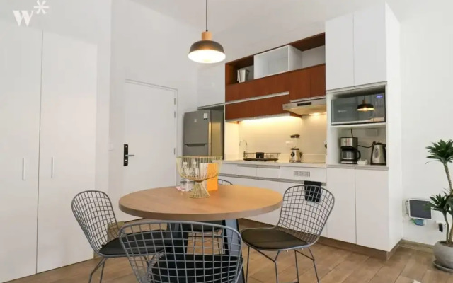 w Bold and Spacious 2BR in Miraflores