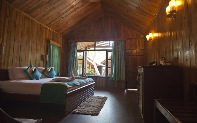 Symphony Palms Beach Resort