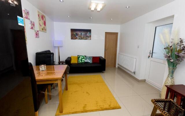 Comfortable stay in Shirley, Solihull - Room-2