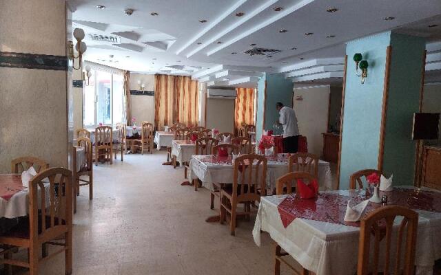 Queens Valley Hotel, Restaurants, Bars and Spa Luxor