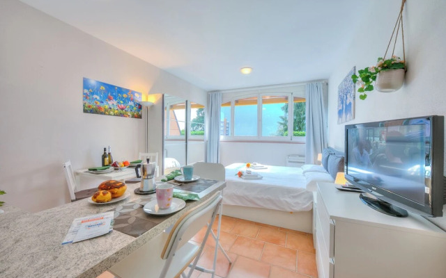 Gelsomino Apt. 5 Front Lake