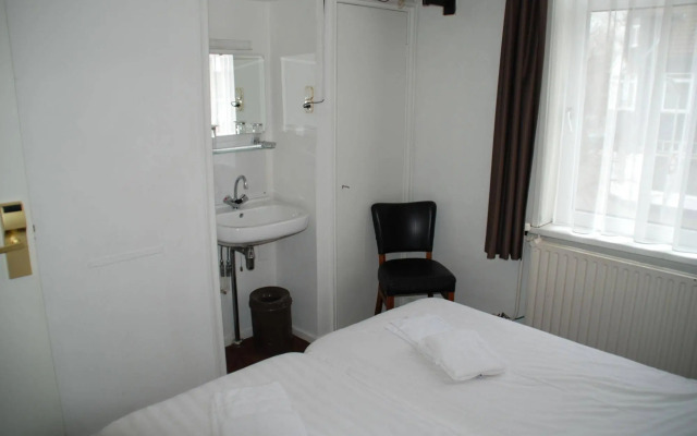 Hotel Café Restaurant Abina
