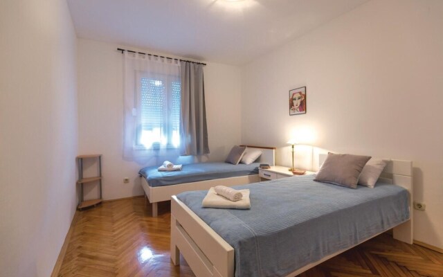 Stunning Home in Ploce With Wifi and 2 Bedrooms