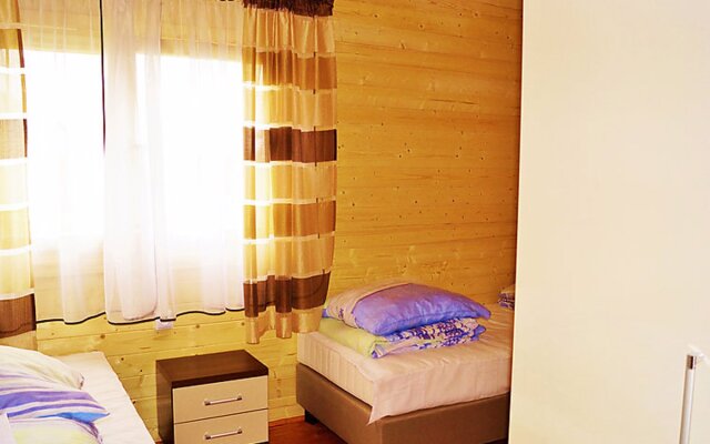 House Onyx Mielno 11250