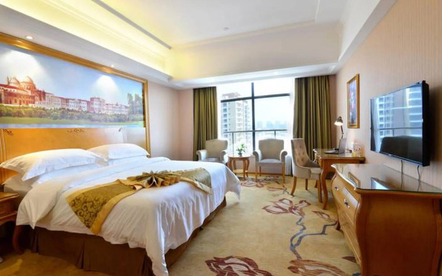 Vienna Hotel Qinzhou North Square Branch