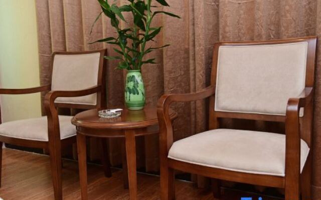 Yuelaideng Hotel
