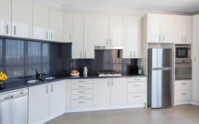 Meriton Suites Waterloo